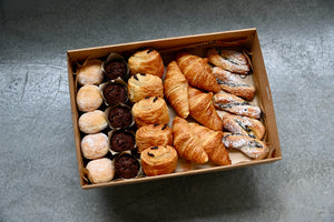 25 Mini Mixed Pastries