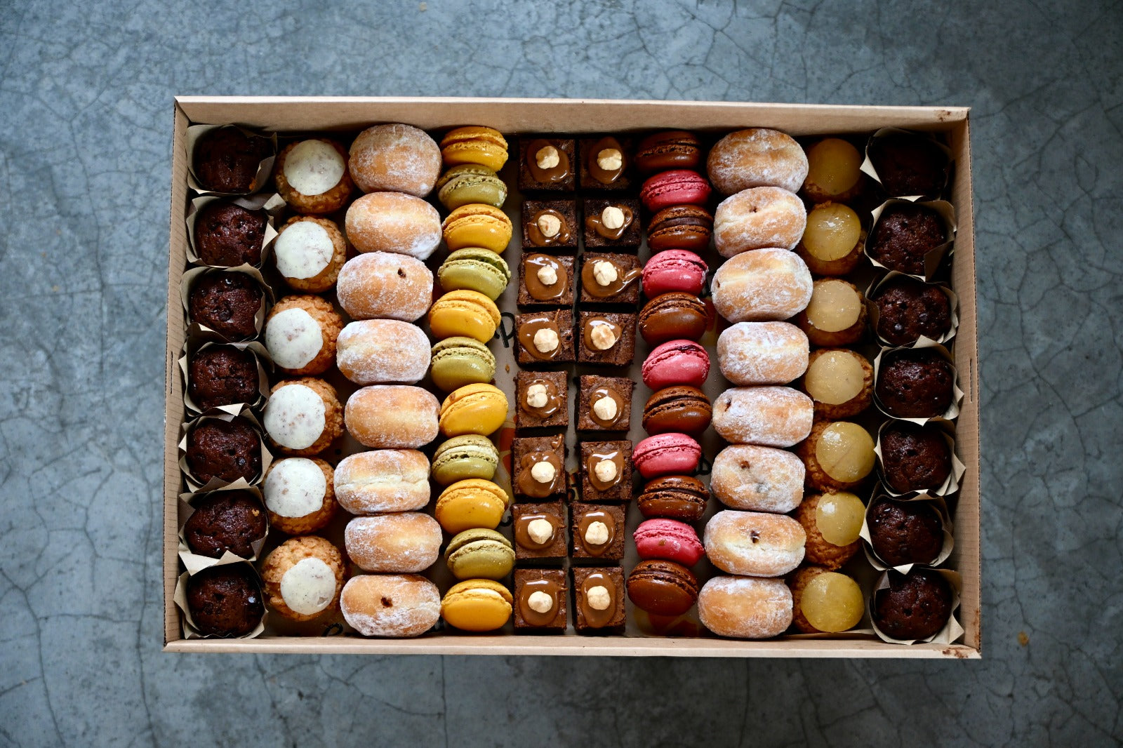 Box of 80 Mini Mignardises