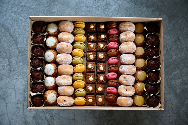 Box of 80 Mini Mignardises