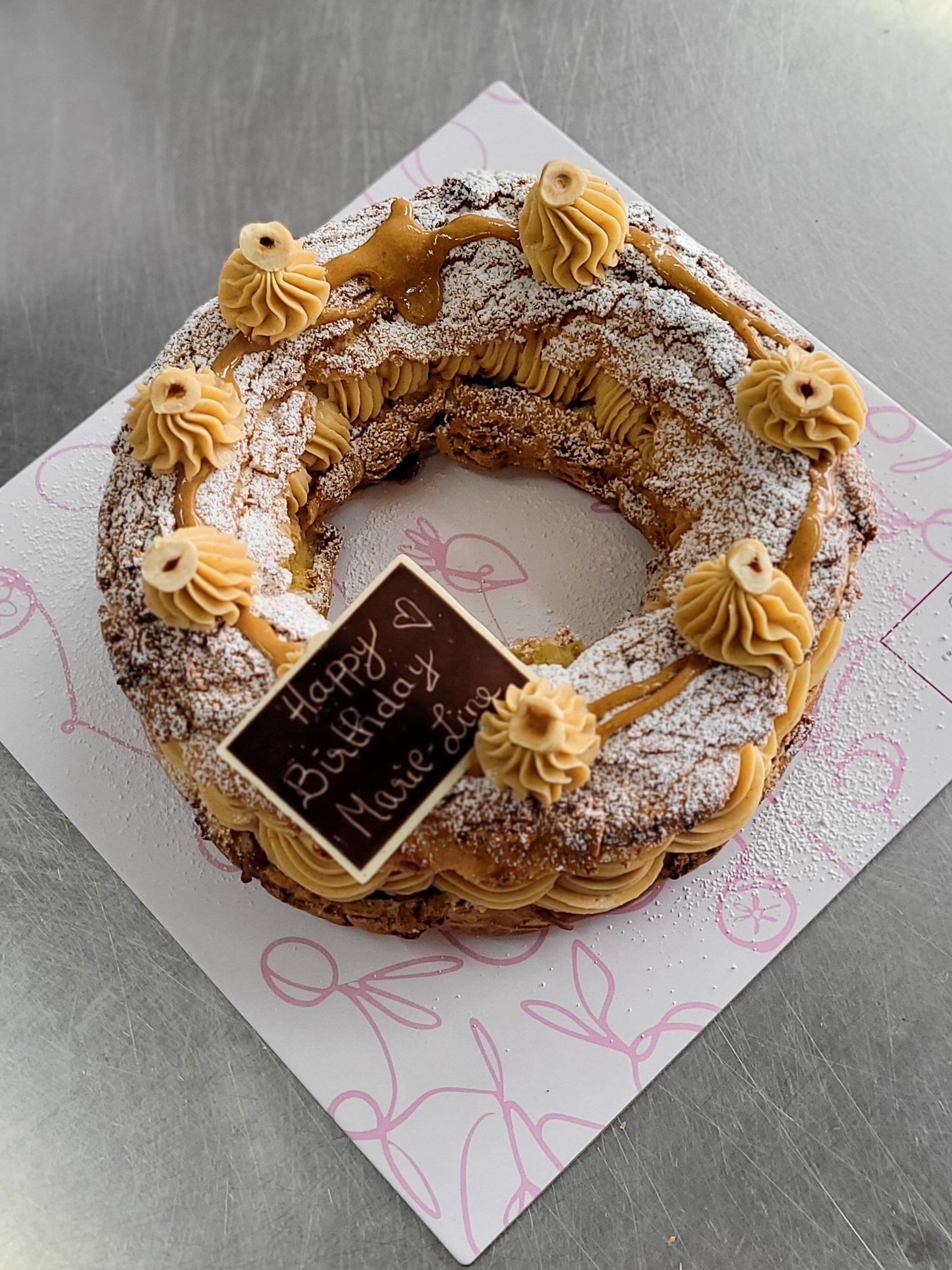 Our best seller this year, the Paris-Brest is one of the best cake in Hong Kong for birthdays, dinners or catering. Nutty, crunchy, not too sweet and very flavorful in hazelnuts, look no further for the best birthday cake in Hong Kong.