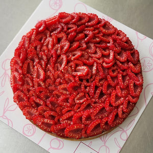Raspberries are very delicates fruits, which make this tart a true show stopper and one of our best seller. Perfect for any raspberries lovers.