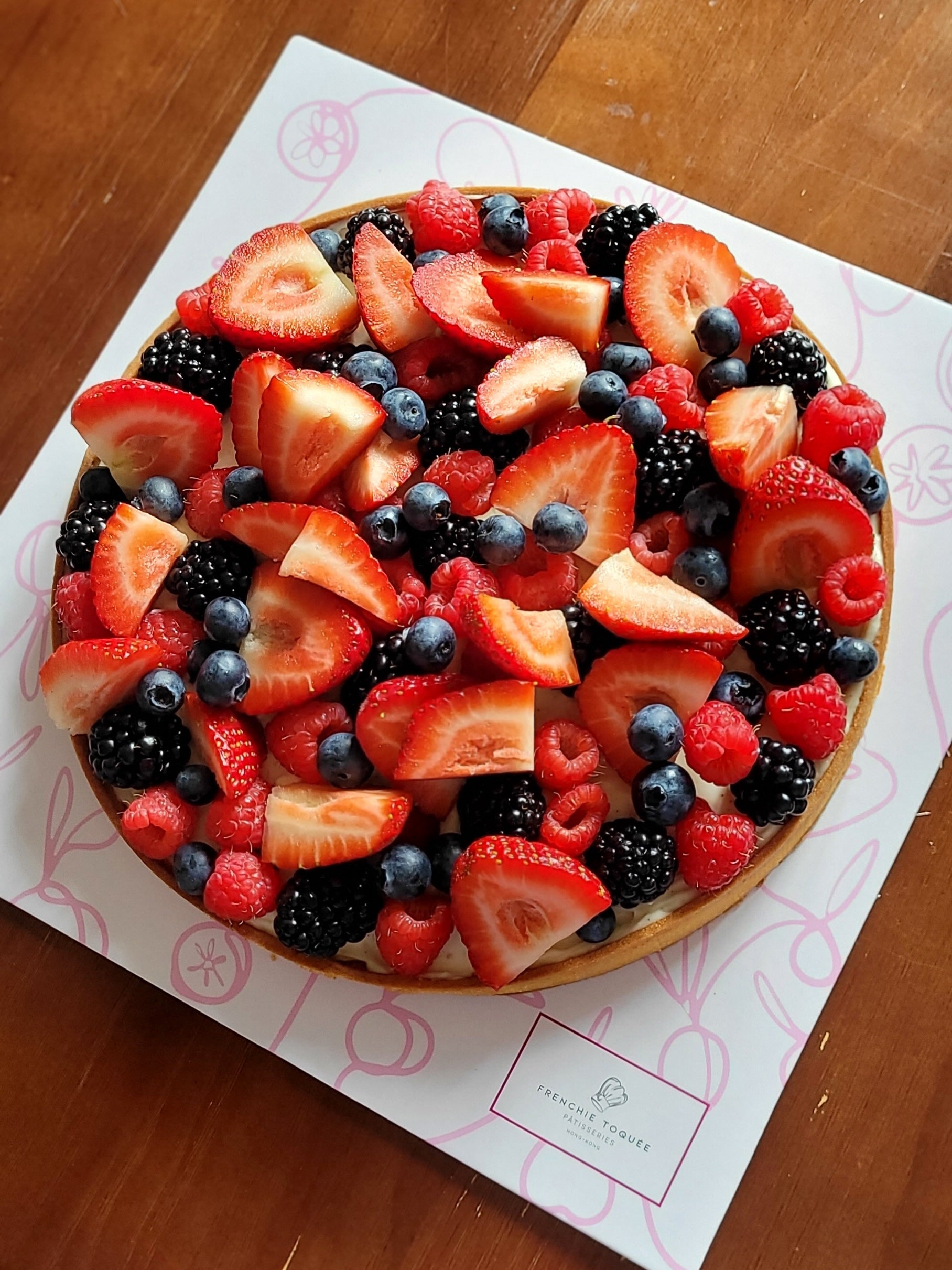A refreshing dessert to finish off your celebration dinner or your catering event. Our red berries tart is one of the best fruit tart in Hong Kong.