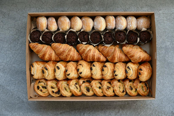 Pastry Box For 15 Pax