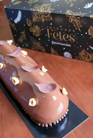 Christmas cake from Frenchie Toquee